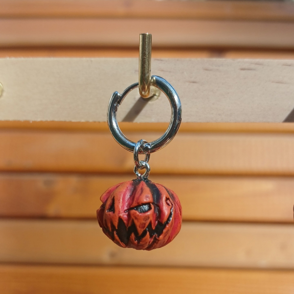 Pumpkin earring